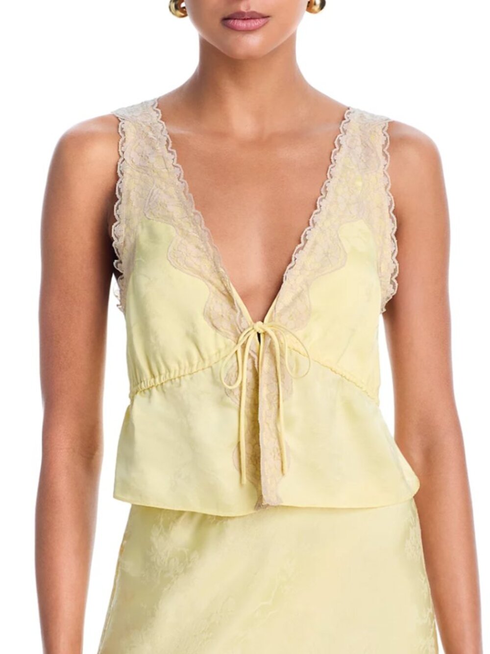 Rumored Sleeveless Lace Trim Top